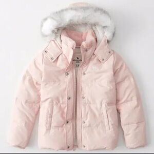Abercrombie & Fitch Kids Size 11/12 Pink and White Sherpa Puff Jacket